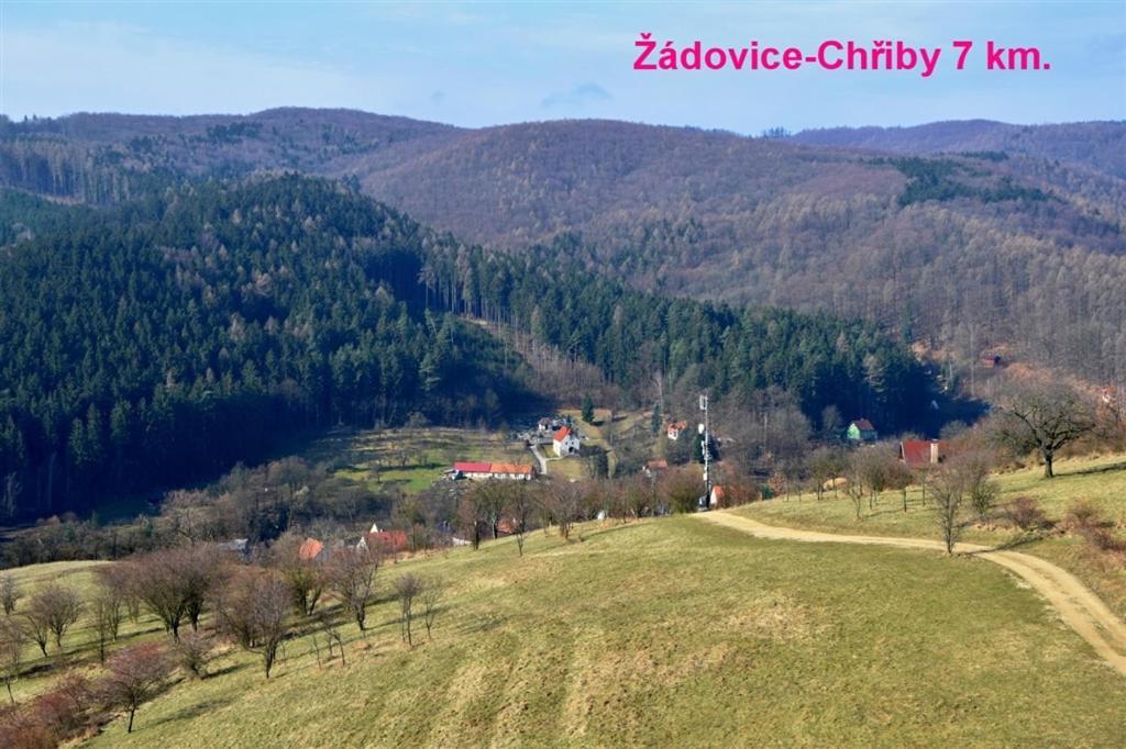 Cyklo Ubytovani A Vinny Sklep Zadovice 外观 照片